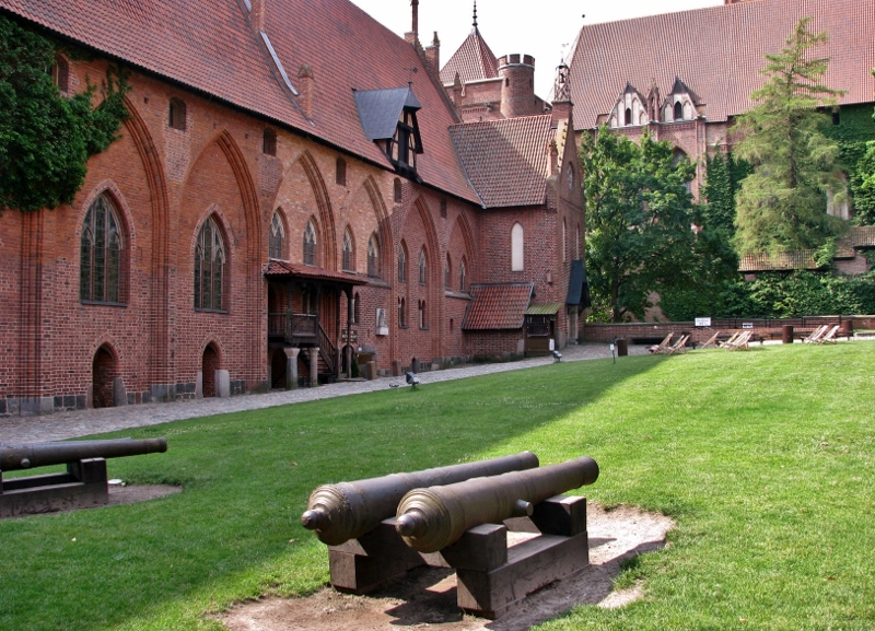 Malbork_Marienburg_Innenhof_Mittelschloss